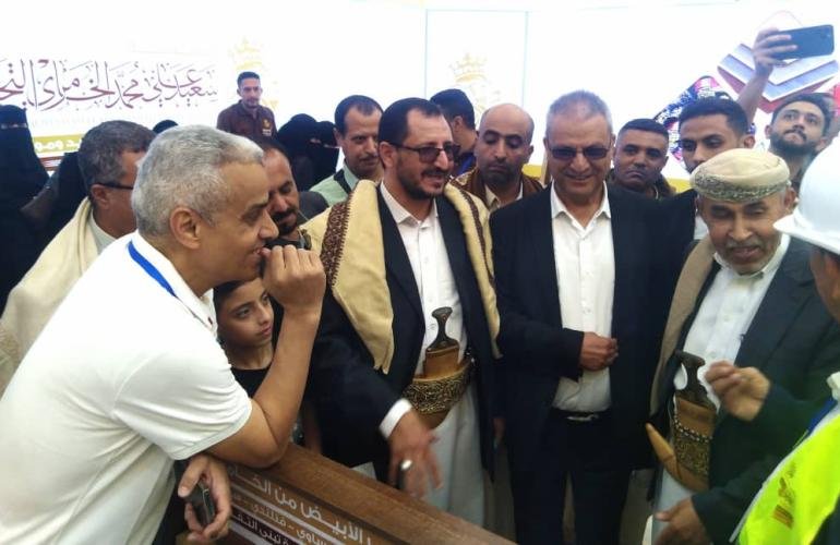 مؤسسة الخامري توفر أجود الحديد والأخشاب وفق أعلى المعايير العالمية